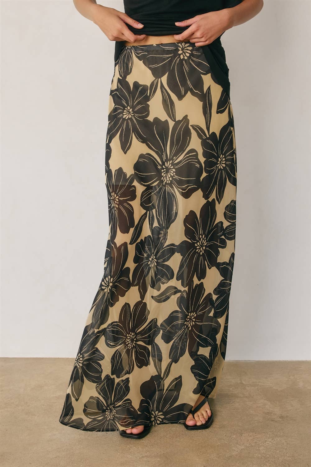 Floral Pull On Maxi Skirt (1)