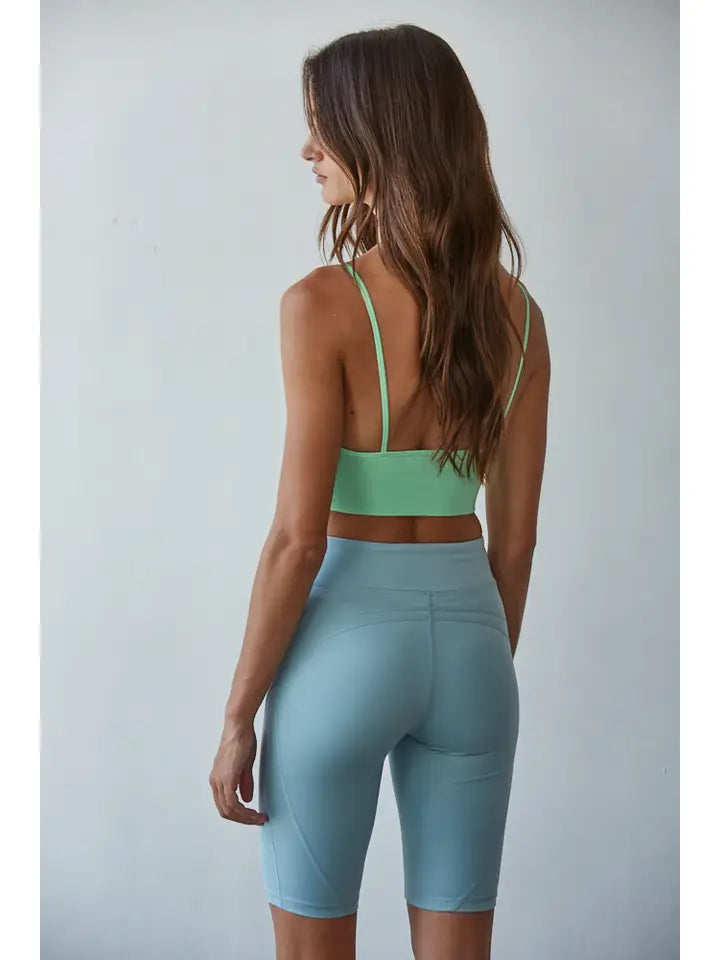 Seamless Triangle Brami