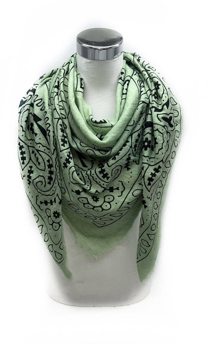 Large square scarf with bandana pattern