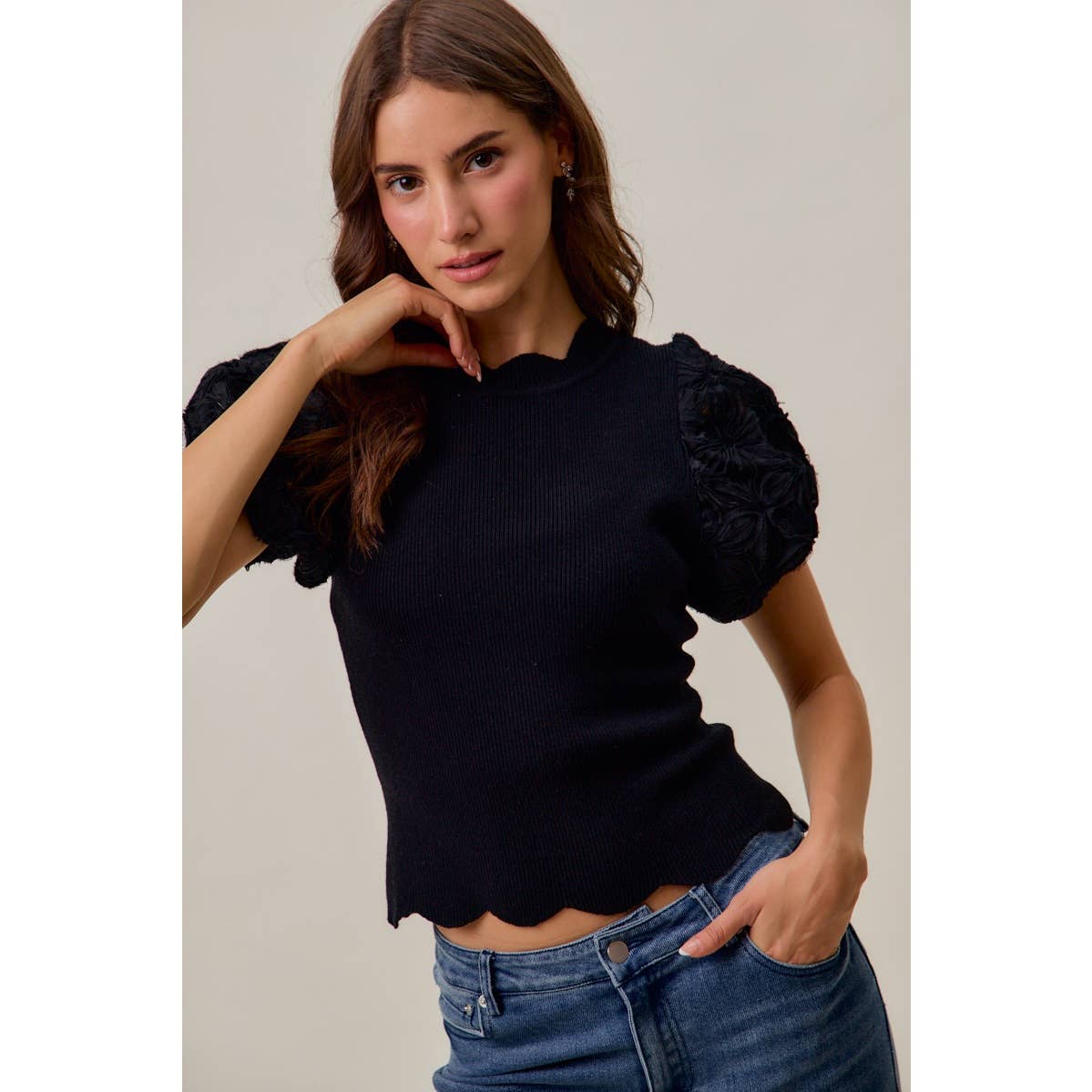 3D FLORAL CONTRAST SLEEVE SCALLOP SWEATER KNIT TOP