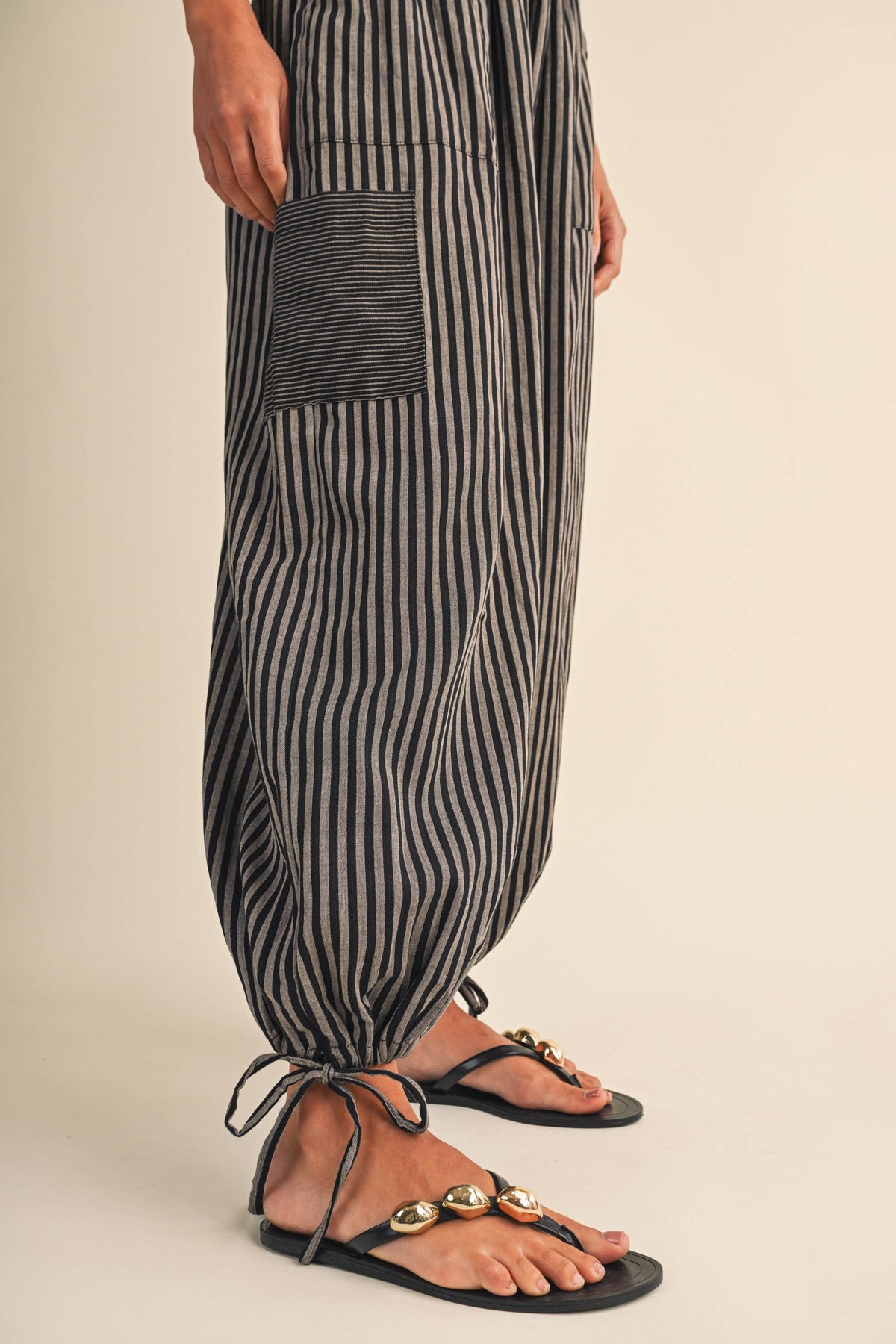STRIPED DOUBLE GAUZE CONTRAST POCKET BALLOON PANTS