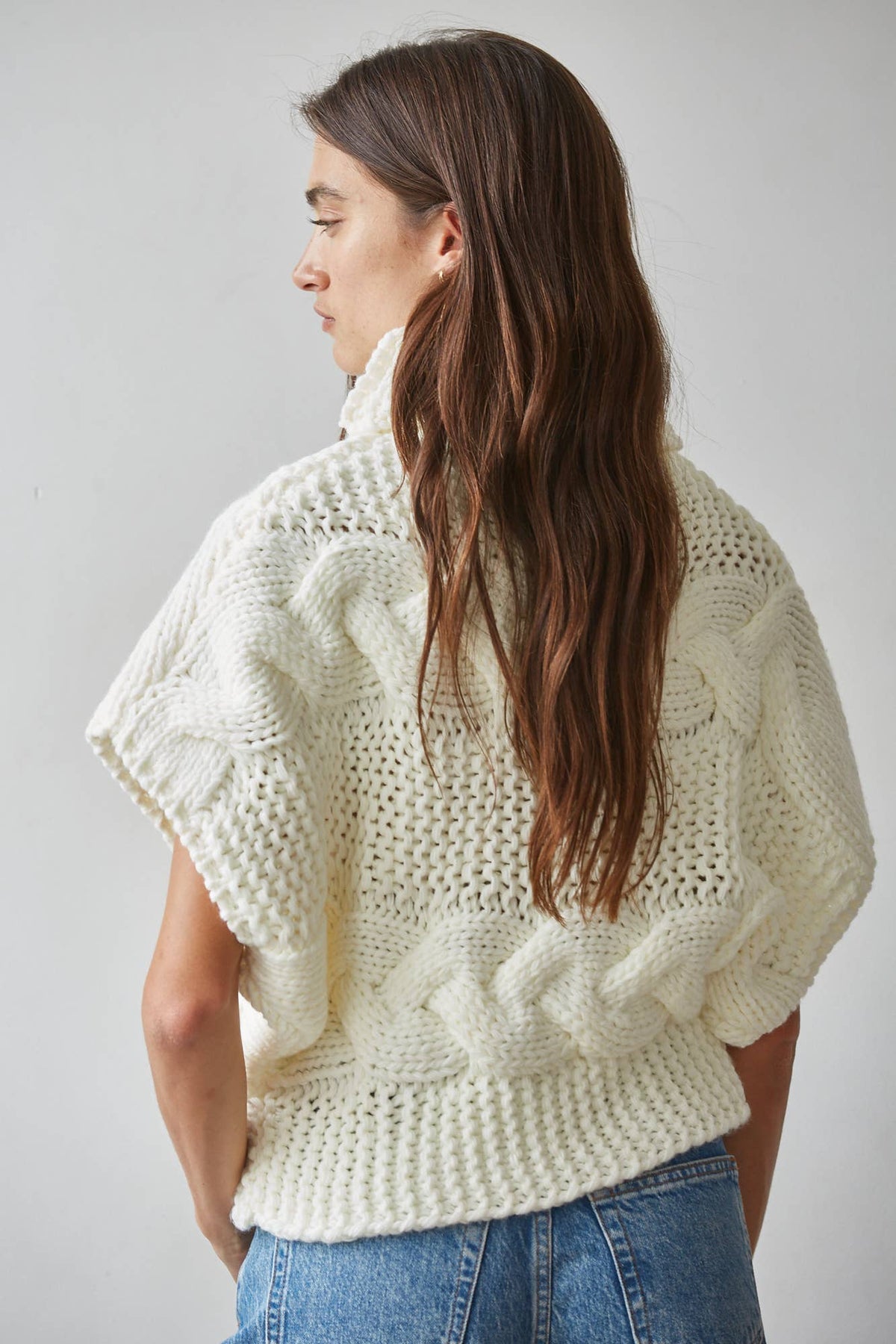 Knit Sweater Cable Knit Turtle Neck Sleeveless Top