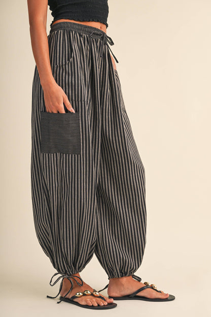 STRIPED DOUBLE GAUZE CONTRAST POCKET BALLOON PANTS