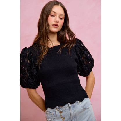 3D FLORAL CONTRAST SLEEVE SCALLOP SWEATER KNIT TOP