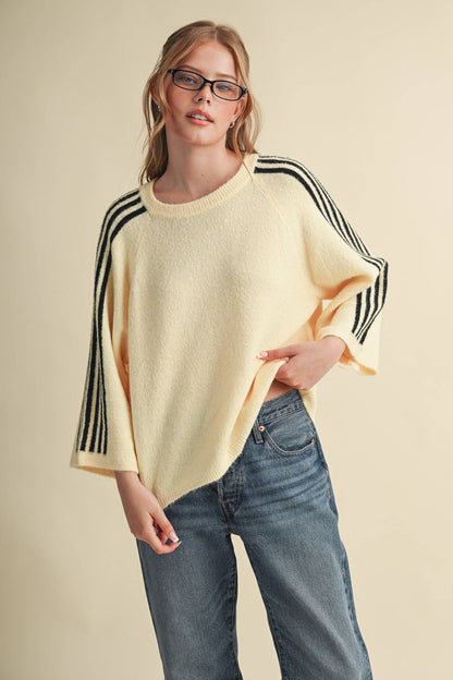 STRIPED 3/4 SLEEVE SWEATER