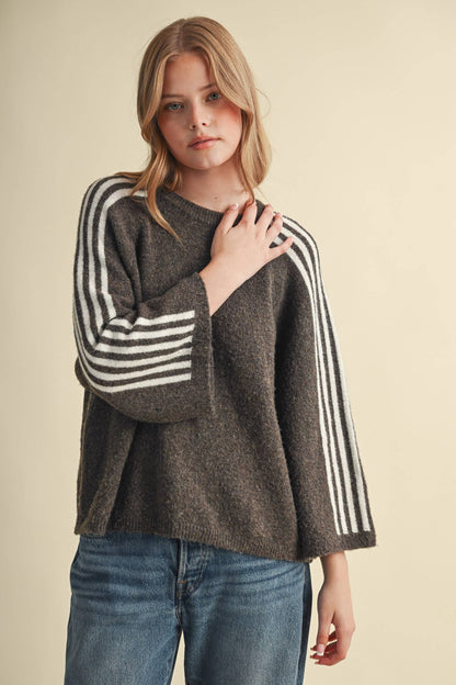 STRIPED 3/4 SLEEVE SWEATER