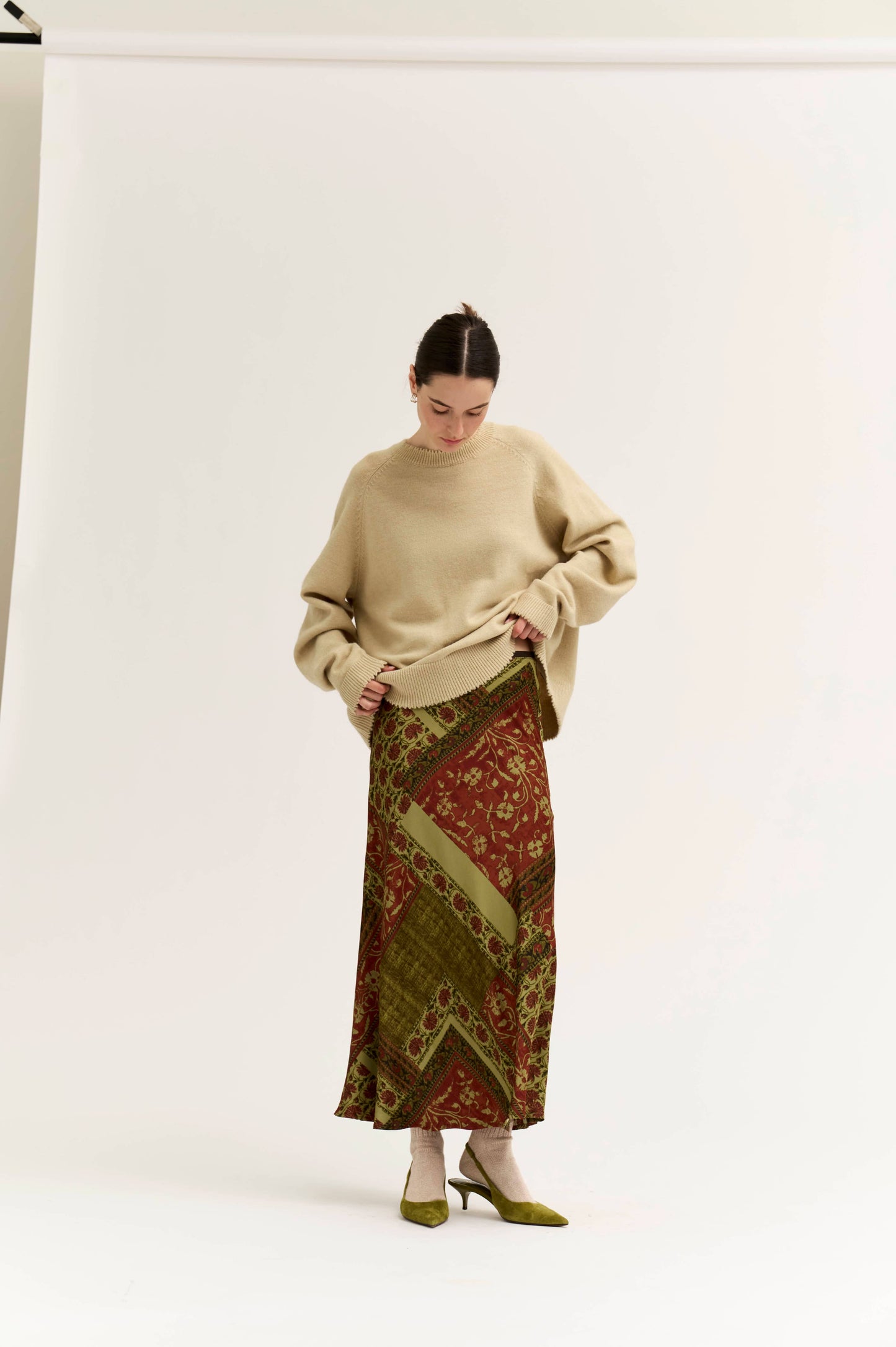 FALL PRINT SLIP SKIRT