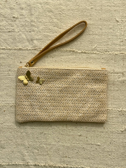 Straw clutch/wristlet bag