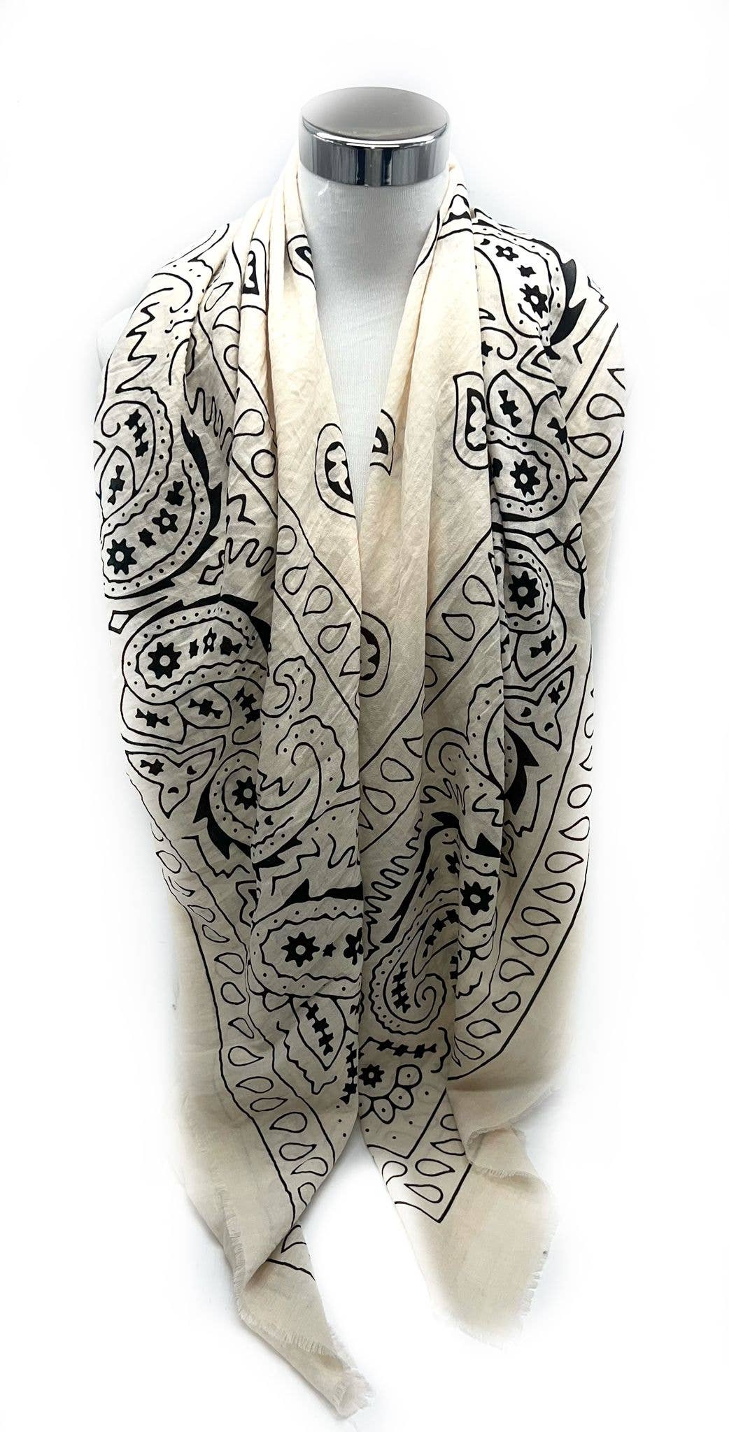 Large square scarf with bandana pattern