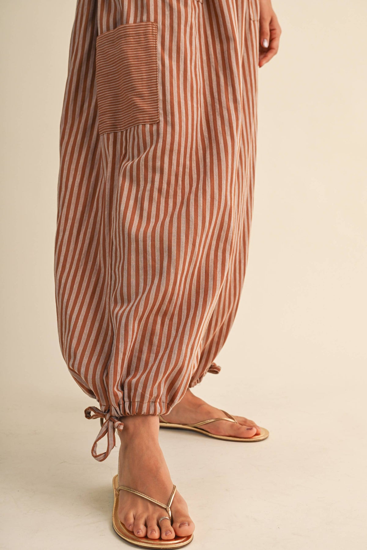 STRIPED DOUBLE GAUZE CONTRAST POCKET BALLOON PANTS