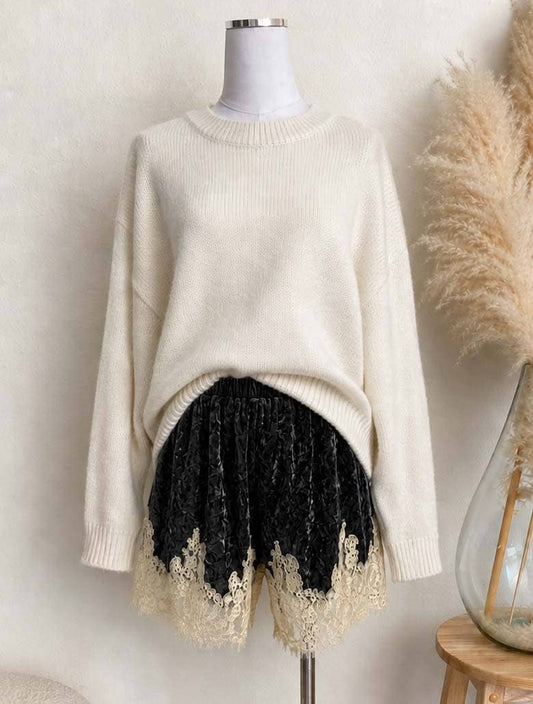 CRUSHED VELVET LACE TRIM SHORTS