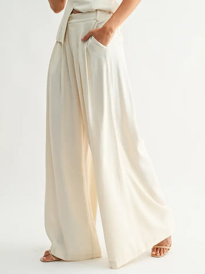 Wide Leg Pleated Trousers