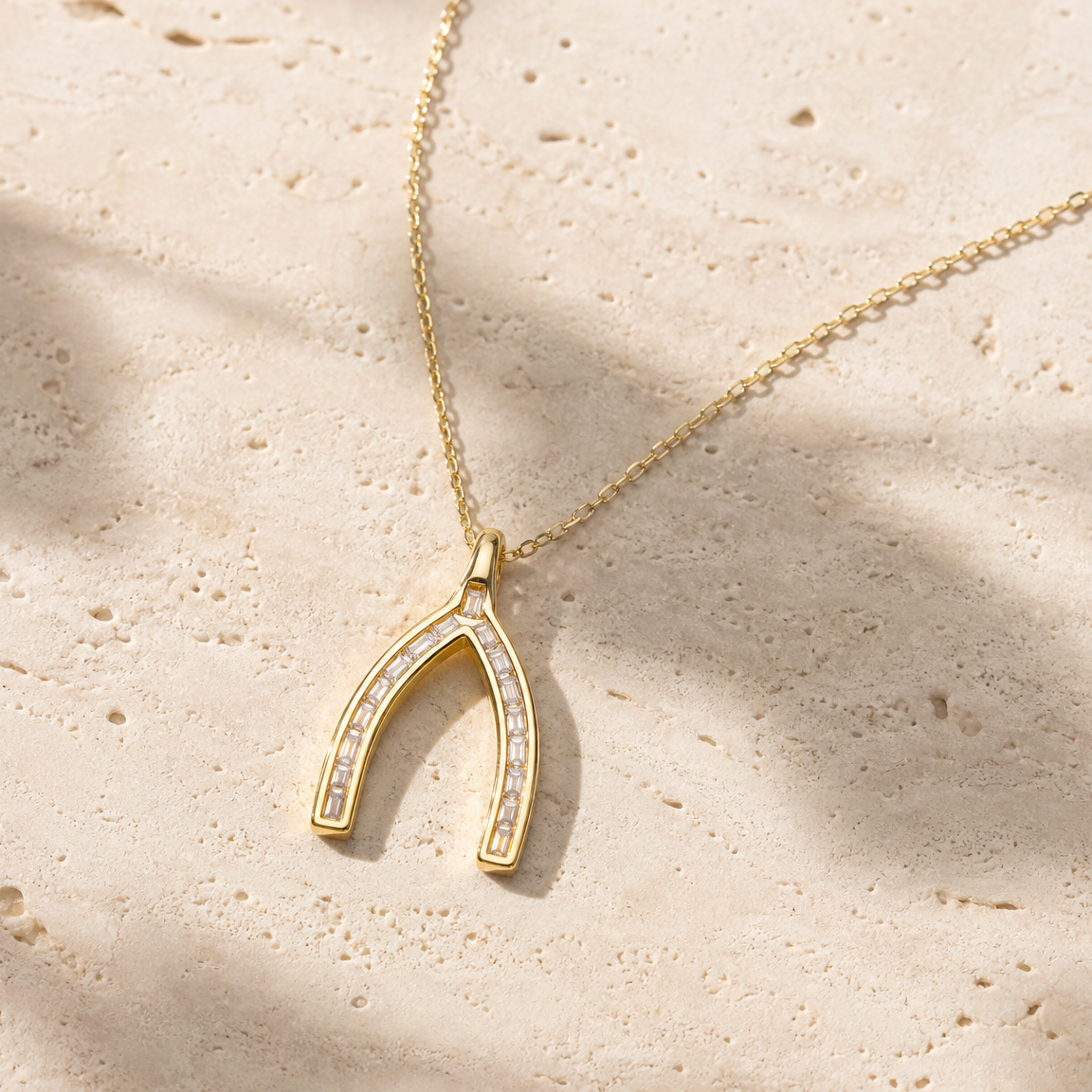 Lucky Horizon Necklace