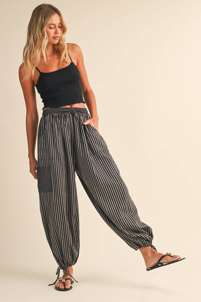 STRIPED DOUBLE GAUZE CONTRAST POCKET BALLOON PANTS