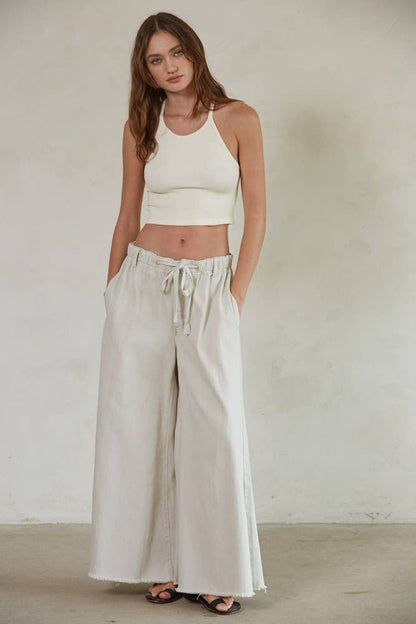 Seamless Sleeveless Halter Neck Top