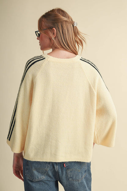 STRIPED 3/4 SLEEVE SWEATER
