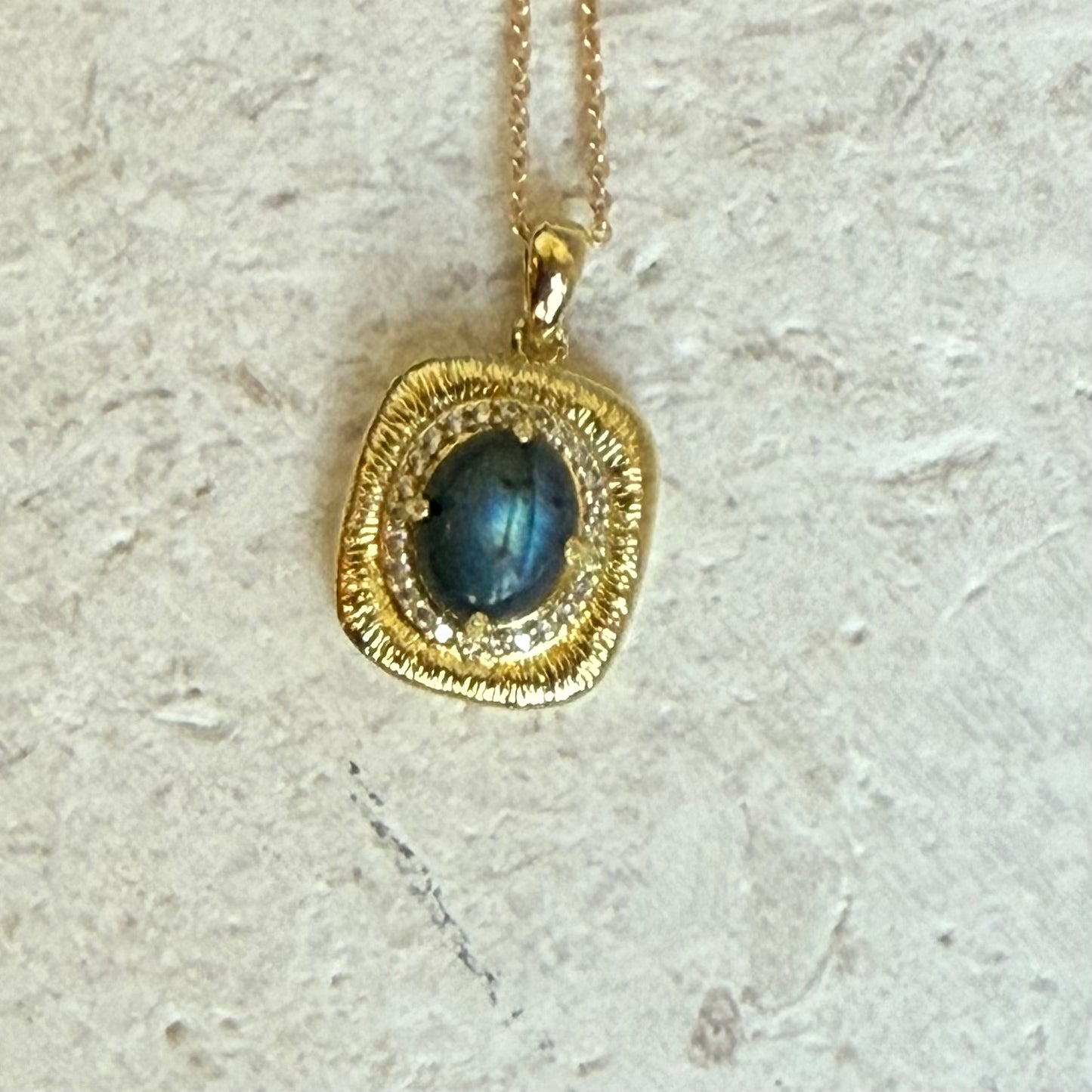 Moonveil Pendant