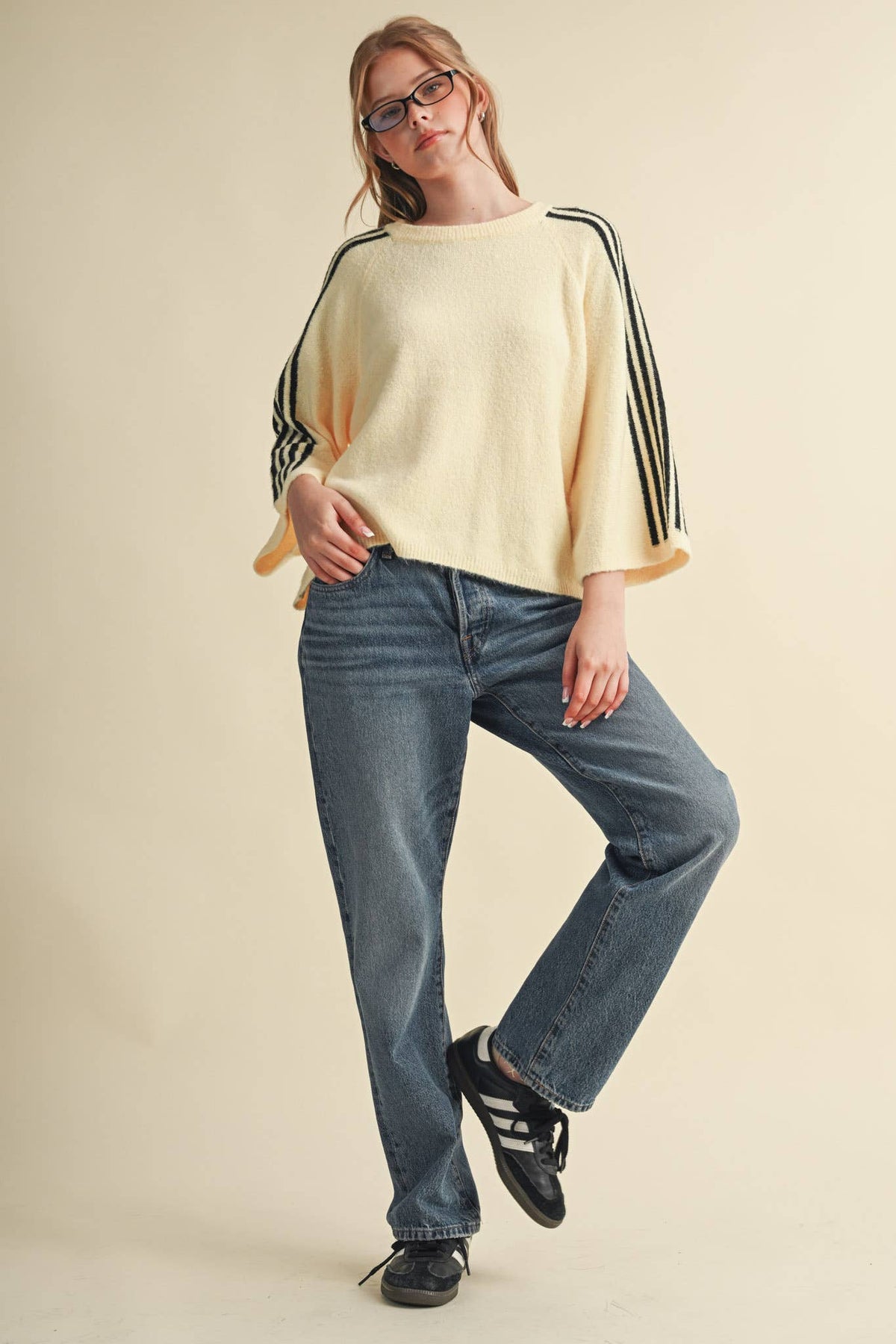 STRIPED 3/4 SLEEVE SWEATER