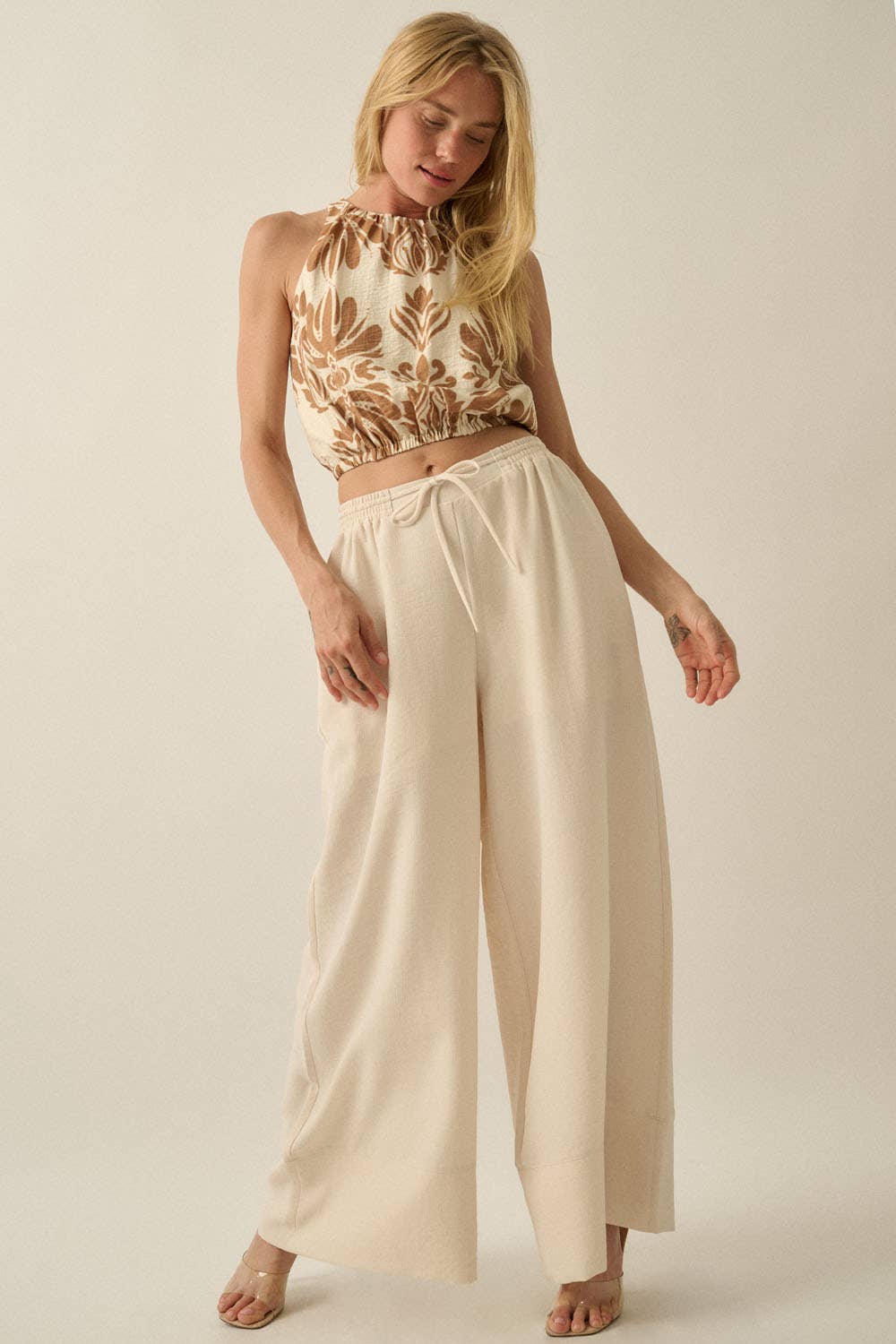 Abstract Floral-Print Gathered Sleeveless Cropped Halter Top