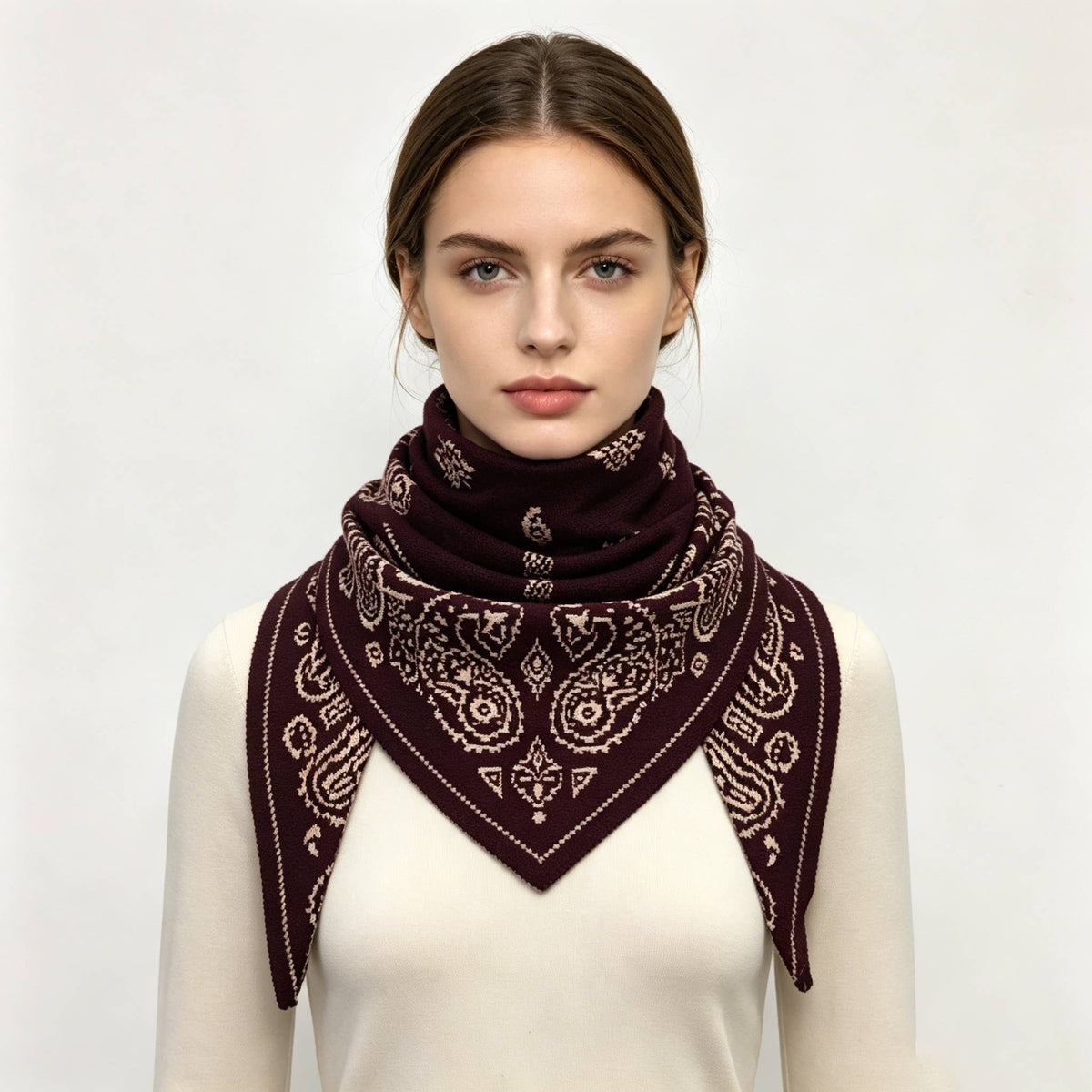 PAISLEY TRIANGLE BLANKET SCARF