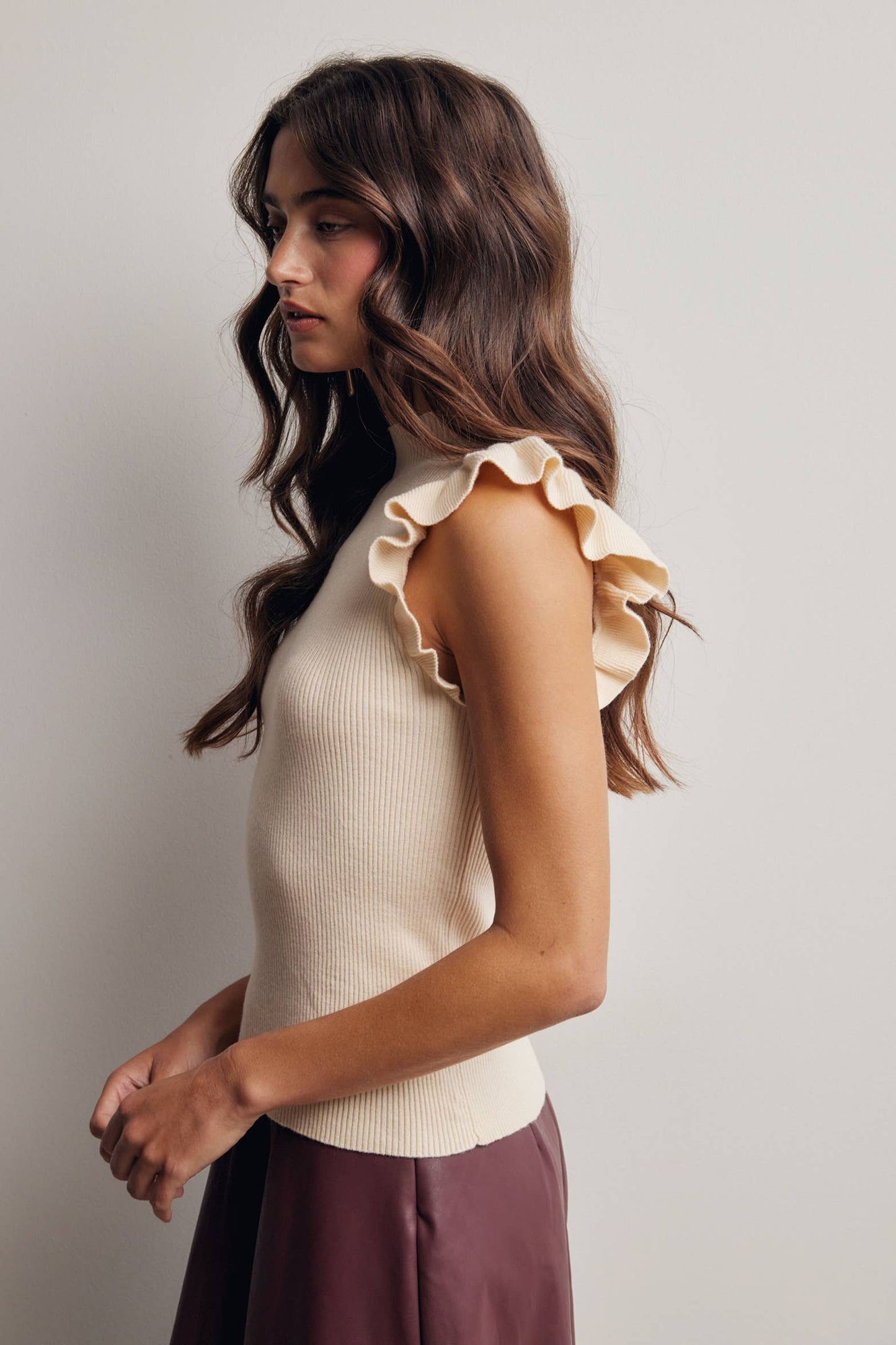 Ruffle Sleeve Rib Knit Top