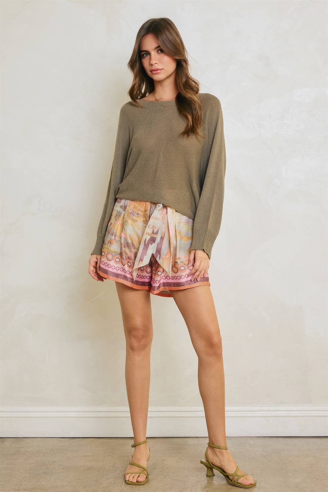 Conversational Border Print Belted Trouser Shorts