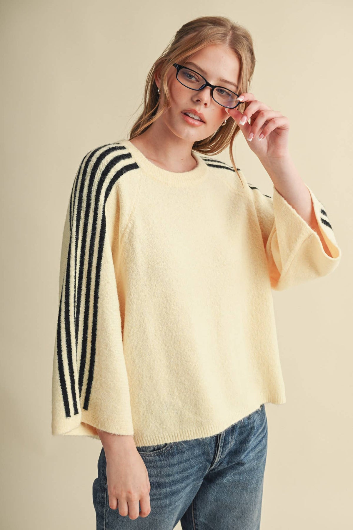 STRIPED 3/4 SLEEVE SWEATER