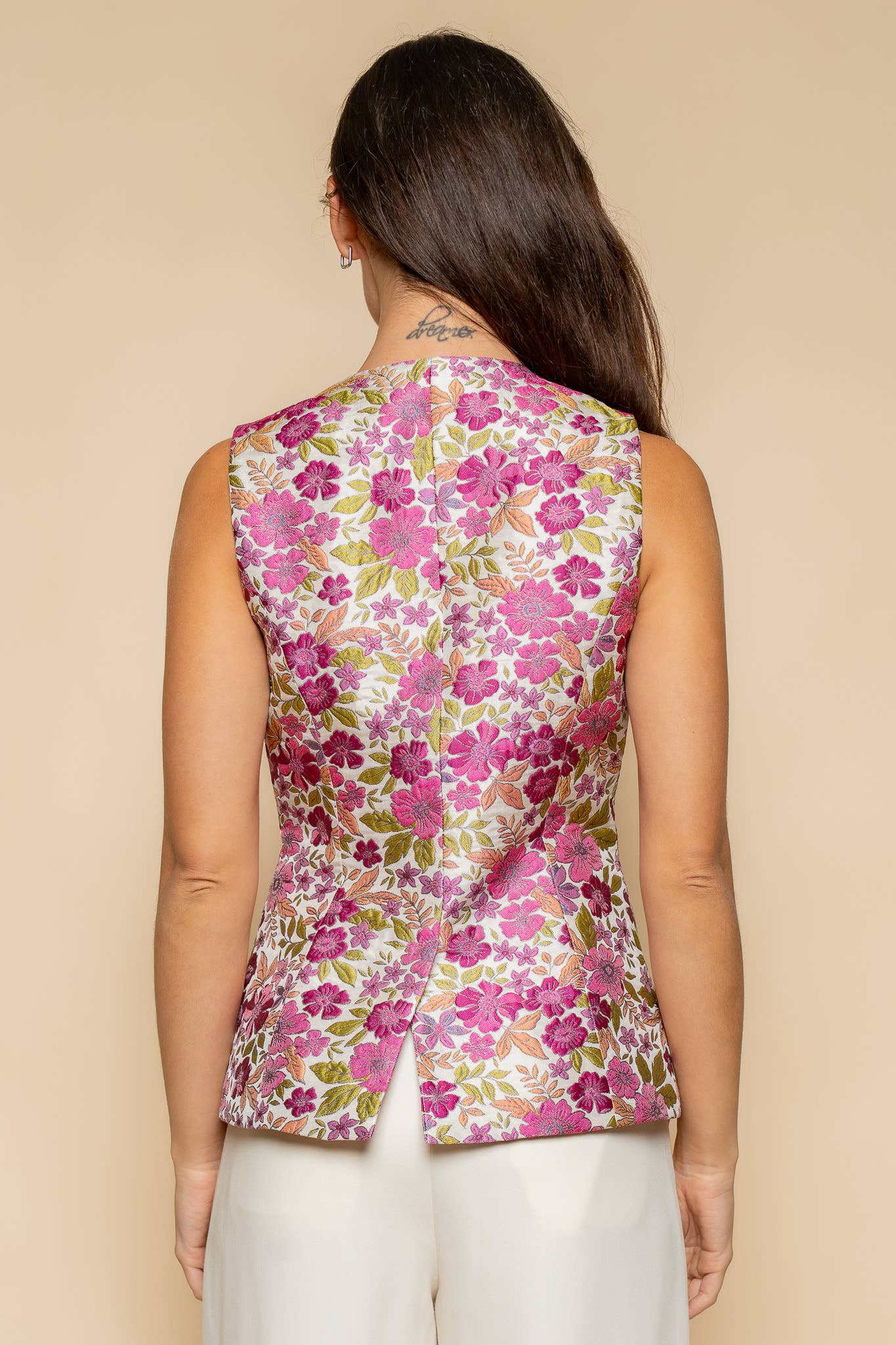 MULTICOLOR SLEEVELESS SQUARE NECK VEST - TI6997FO
