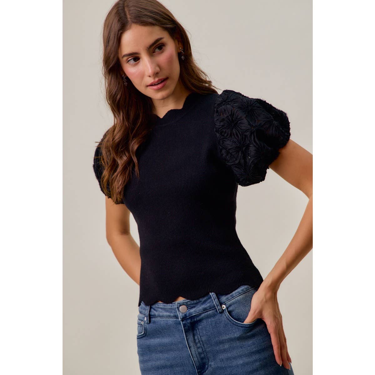 3D FLORAL CONTRAST SLEEVE SCALLOP SWEATER KNIT TOP
