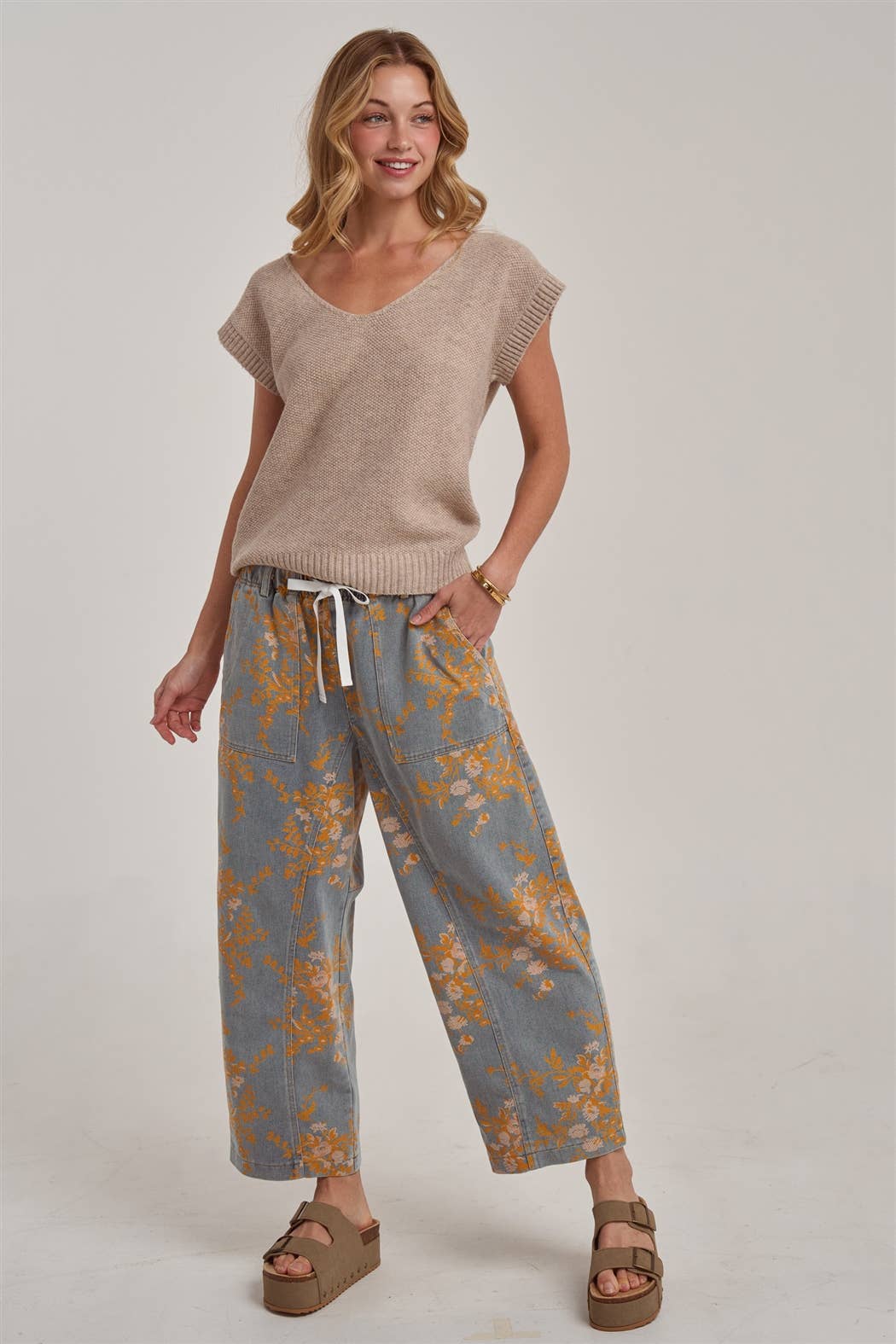 MID RISE RELAXED CASUAL FIT FLORAL DENIM JEANS