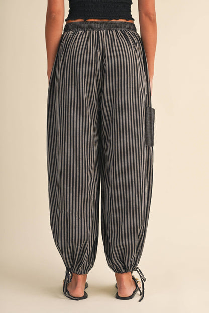 STRIPED DOUBLE GAUZE CONTRAST POCKET BALLOON PANTS